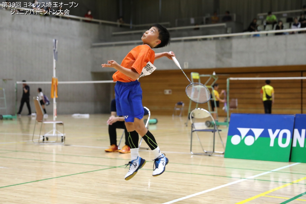 第30回 ヨネックス埼玉オープンジュニアバドミントン大会 決勝戦プレー写真