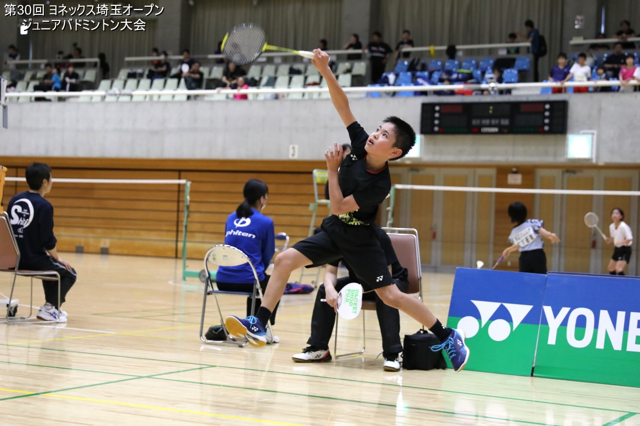 第30回 ヨネックス埼玉オープンジュニアバドミントン大会 決勝戦プレー写真