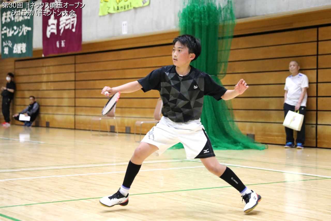 第30回 ヨネックス埼玉オープンジュニアバドミントン大会 決勝戦プレー写真